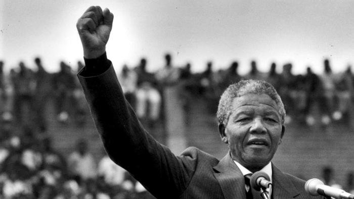 Nelson Mandela signalling Freedom