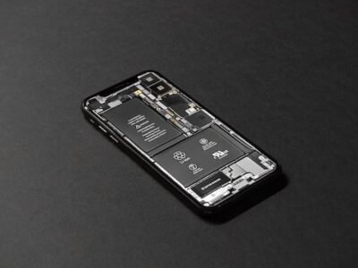 4 Common Misconceptions About Mobile Device Batteries
