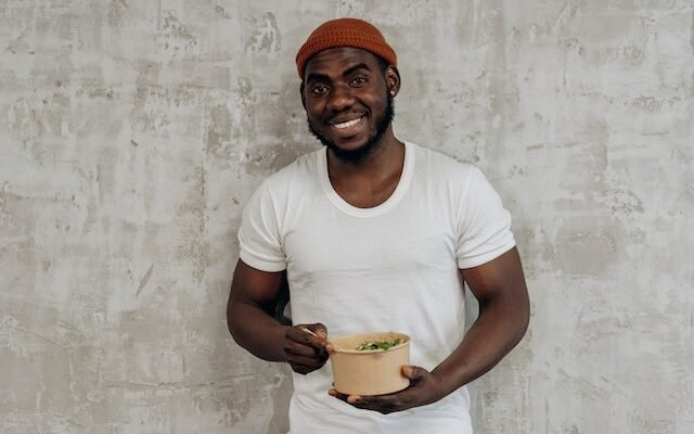 man eating food that is good for his heart