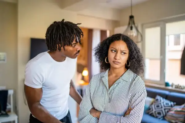 Five Relationship Red Flags Every Man Must Avoid
